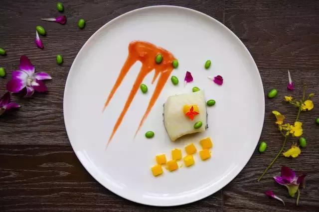 朋友在酒店结婚,在酒店结婚是什么感觉