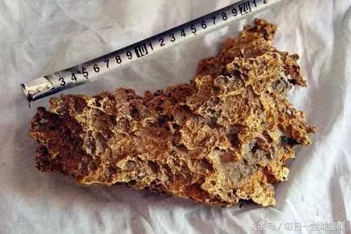 当初遍地无人识，如今身价飙千倍！现在去*疆新**捡石头，还来得及吗