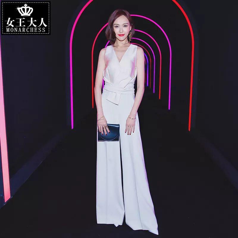 新款连体裤怎么上厕所比较好,男士连体裤上厕所的正确方法