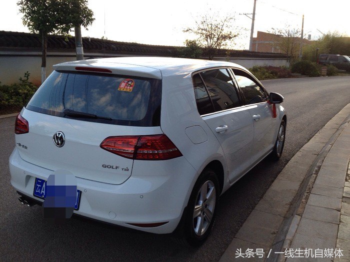 大众神车高尔夫多少钱,大众小钢炮高尔夫四驱