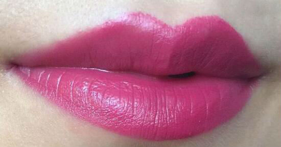 化妆包里有什么口红好用,化妆包里的口红推荐