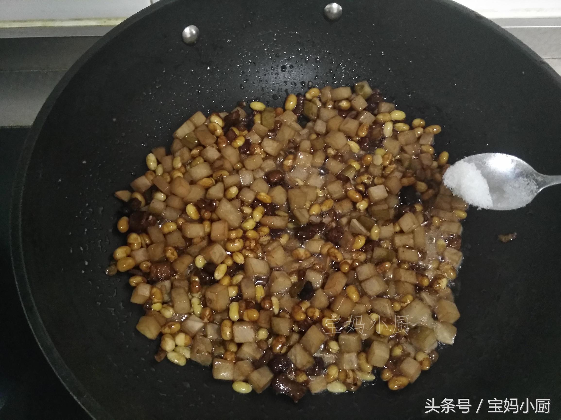 水疙瘩的家常做法大全,水疙瘩怎么做好吃窍门