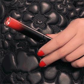 阿玛尼黑管302和500唇釉的区别,阿玛尼400唇釉黑管和红管有啥区别