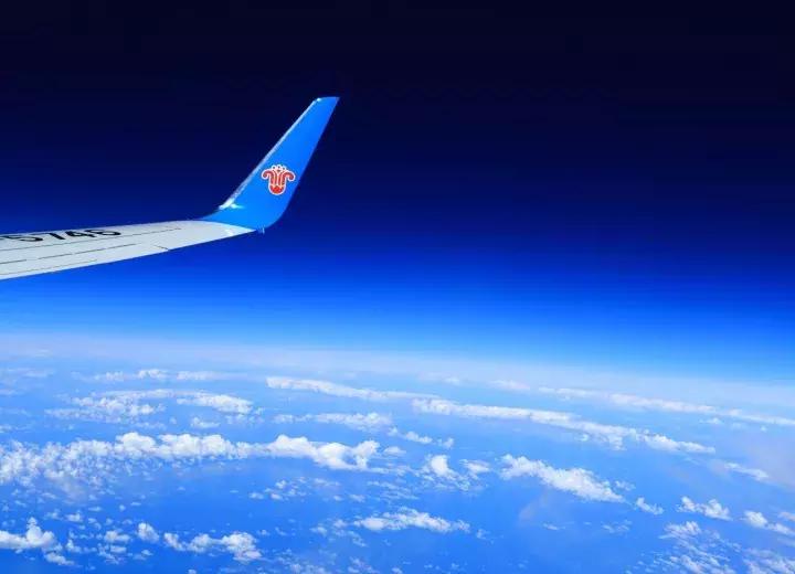 飞机恐飞怎么克服,飞机颠簸害怕怎么办