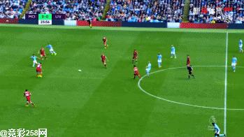 中场大师传控集锦德布劳内,德布劳内上帝视角献助攻