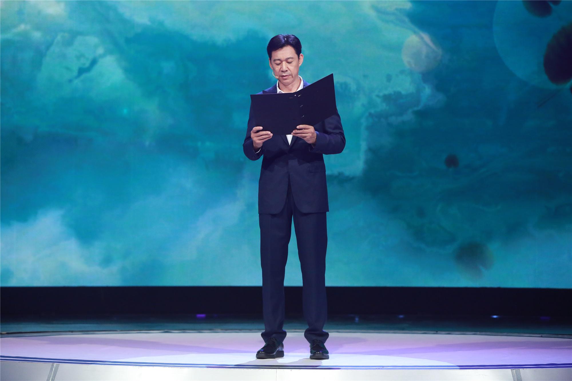 张丰毅加盟《阅读·阅美》：我们这代人，对待字有特殊的感情