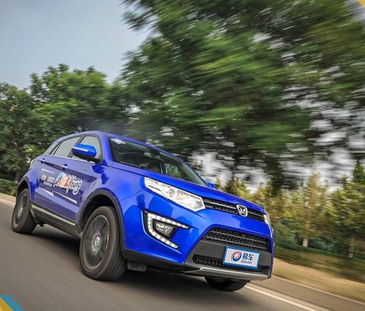 高速路上发动机水温过高怎么办,发动机水温过高是什么原因引起的