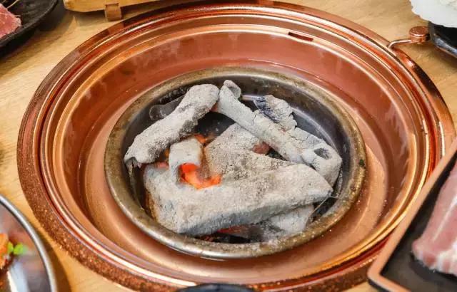 走一波,终于等到这家月销60W的人气烤肉店从市中心开到城南了!