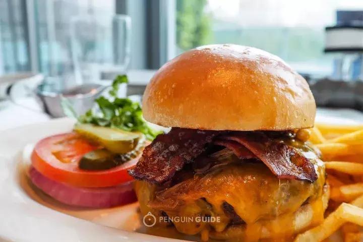 汉堡店最贵的汉堡哪个更好吃,你们觉得什么价格的汉堡最好吃