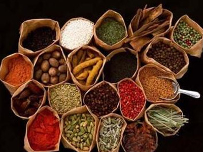 什么颜色的经血是正常的，月经开始的前3天该怎么吃