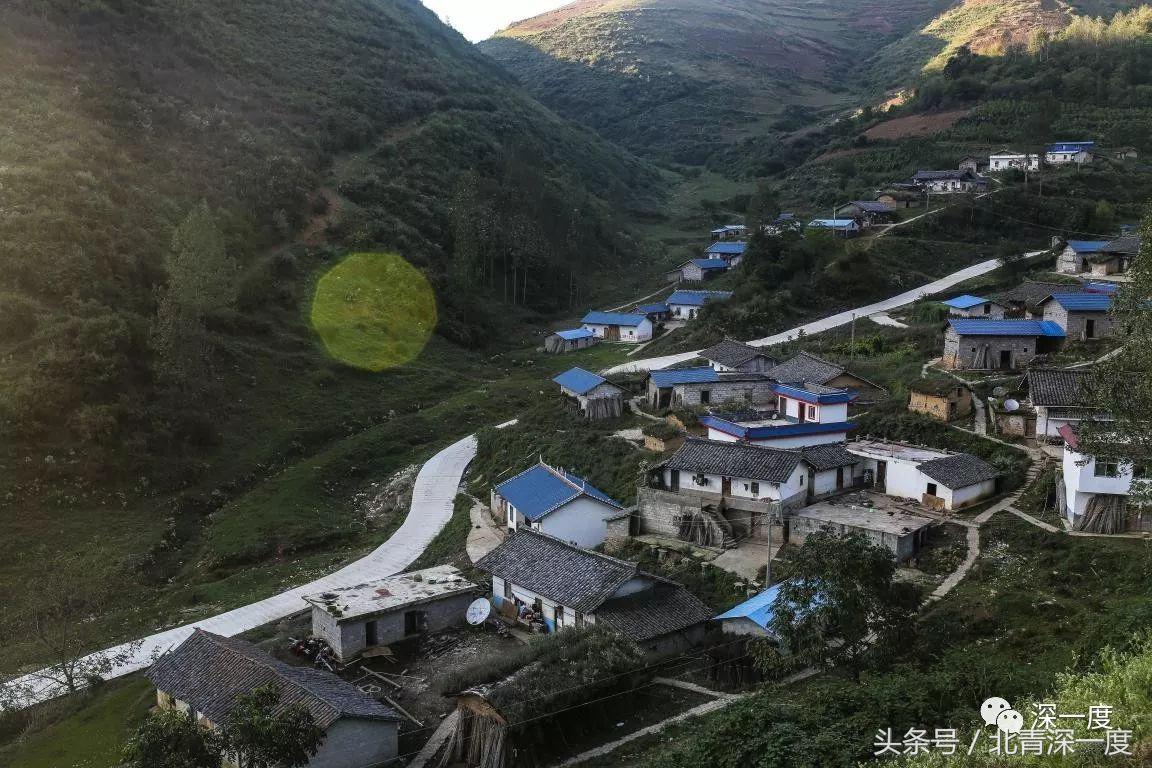 “鹿晗”在泥坑，妈妈在远方，你习以为常的幸福对他们却遥不可及