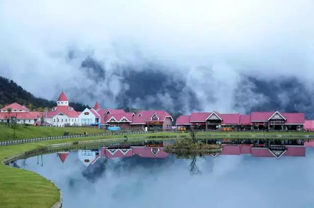 美雪哭了视频完整版,冬天的西岭雪山风景