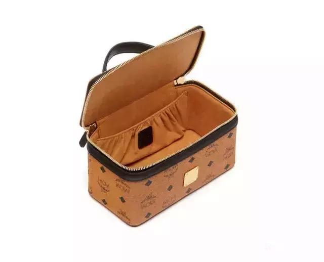 mcm韩国免税店官网价格表,mcm韩国代购比国内一般便宜多少