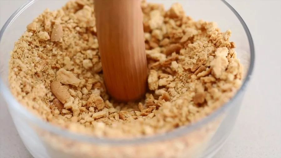 家庭蛋糕最简单裱花做法,家庭蛋糕裱花最简单做法