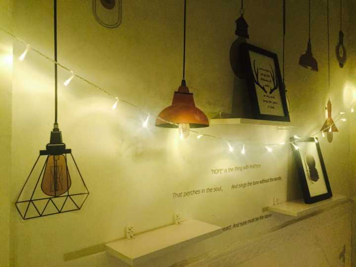 抠脚大汉闯天下,抠脚大汉进房间