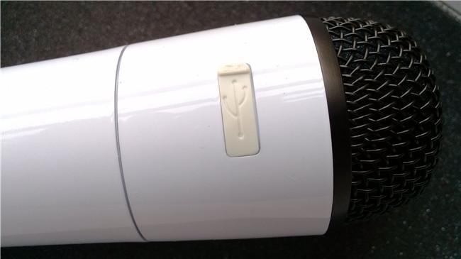 不用去ktv在家也能唱歌跳舞了,别再花钱去ktv了在家都能k歌