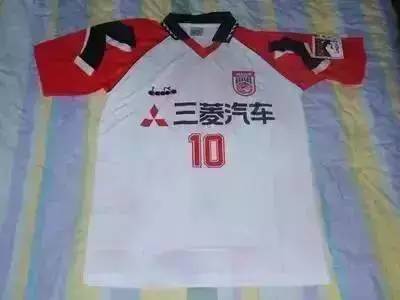 你不知道的足球故事,广州队球迷球衣