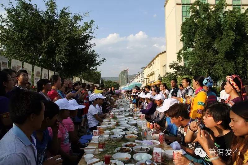 墨江双胞胎节狂欢视频,相约五一云南墨江双胞胎节