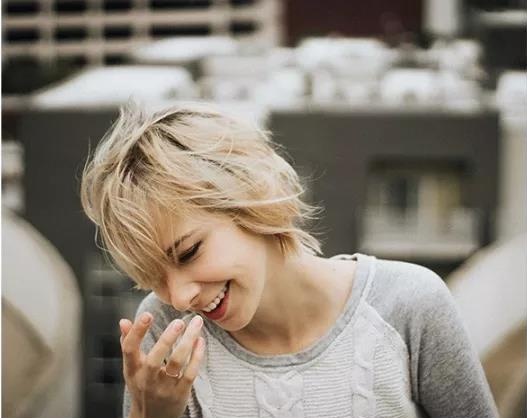 女人说一句对不起就行了,每一个女人都该被温柔以待