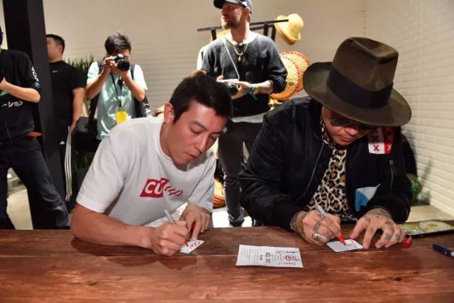 日潮新晋潮牌,适合女生的小众潮牌国潮