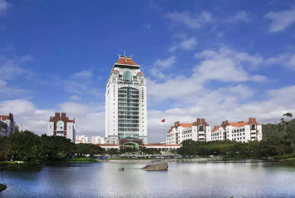 机票价格大跳水最低到0.7折啥情况,机票最低240元