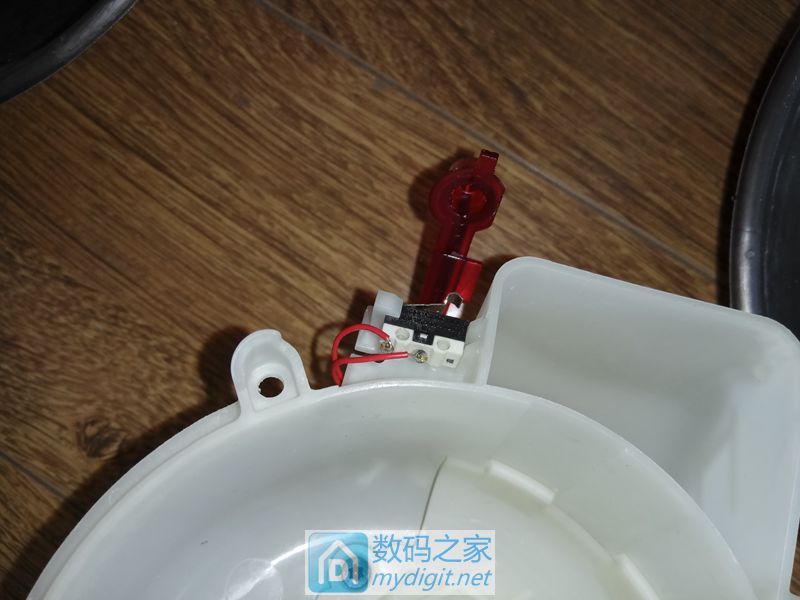 戴森dc有线吸尘器拆解,戴森吸尘器拆解详解