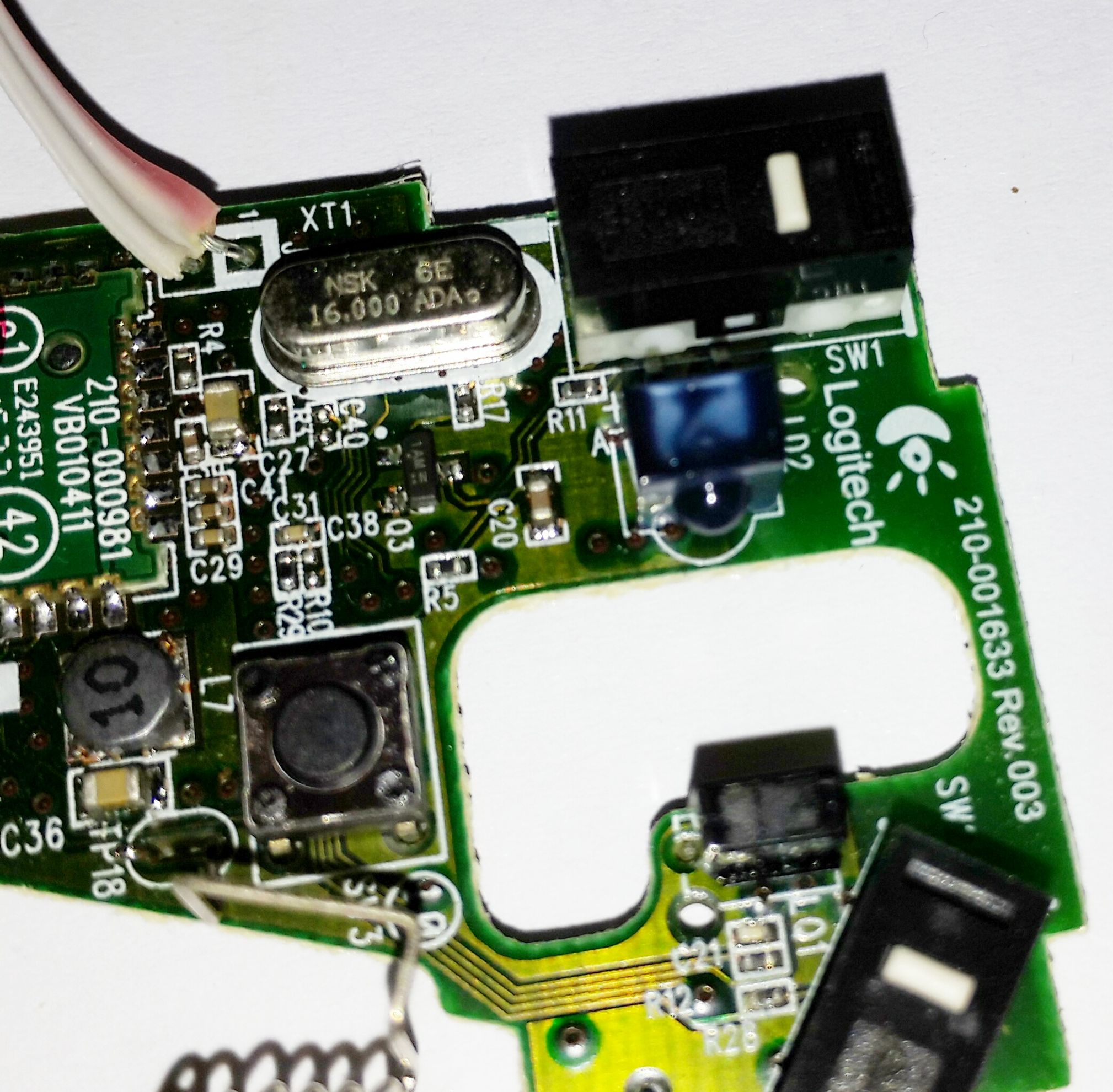 罗技m186无线鼠标电池能充电吗,罗技m186无线鼠标分解图