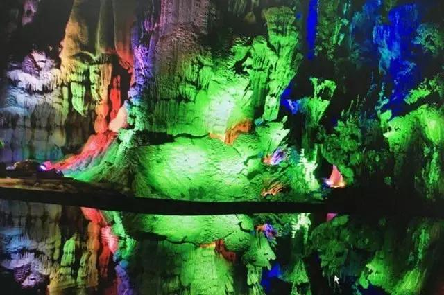 英德奇洞温泉住宿一晚价格,清远溶洞温泉度假村