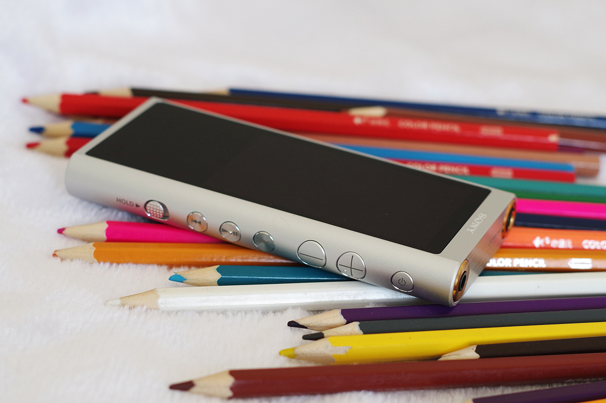 索尼黑砖推力,索尼sonynw-zx300a评测