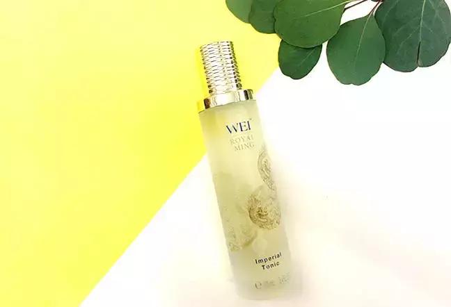 最近肌肤干燥紧绷那先从换这“五款秋冬超保湿的精华水”开始吧……