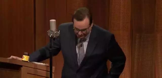 堪称澳洲老干妈的百年神酱，让无数人为之癫狂！据说还预防……