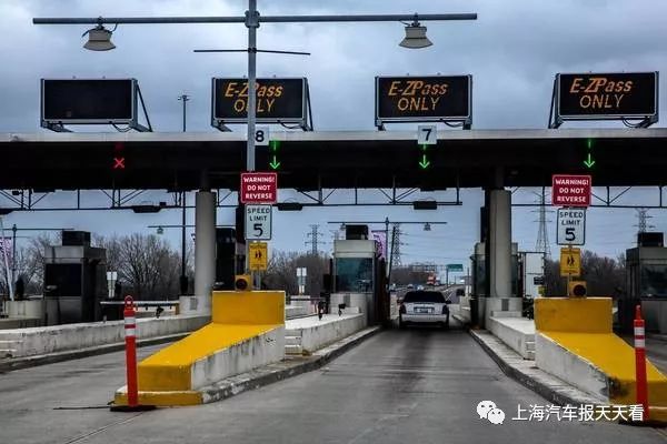 美国租车自驾违章,在美国租车自驾收到罚单怎么办