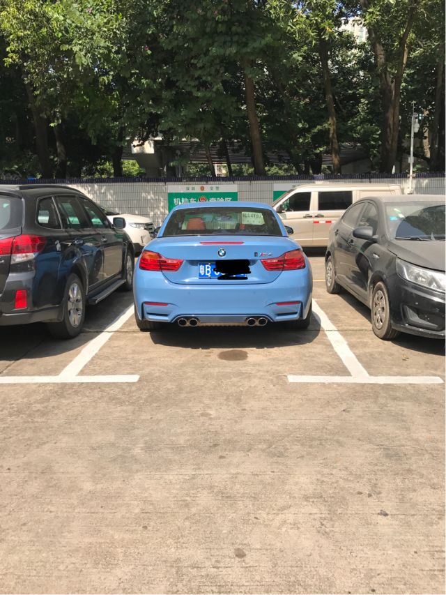 宝马m4敞篷版黑武士提车作业,m4宝马阿布扎比蓝