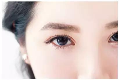 眉笔什么颜色好看自然百搭视频,眉毛变成红色用什么颜色的眉笔好