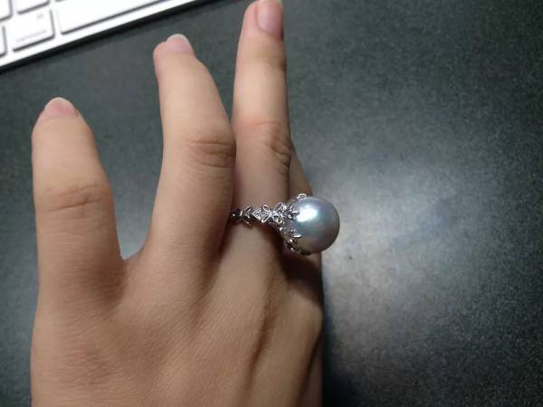 白珍珠漂亮还是灰珍珠漂亮,十大必买珍珠款式经典