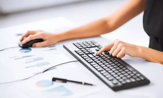 初级会计证是什么职称等级,初级会计和二建哪个含金量高