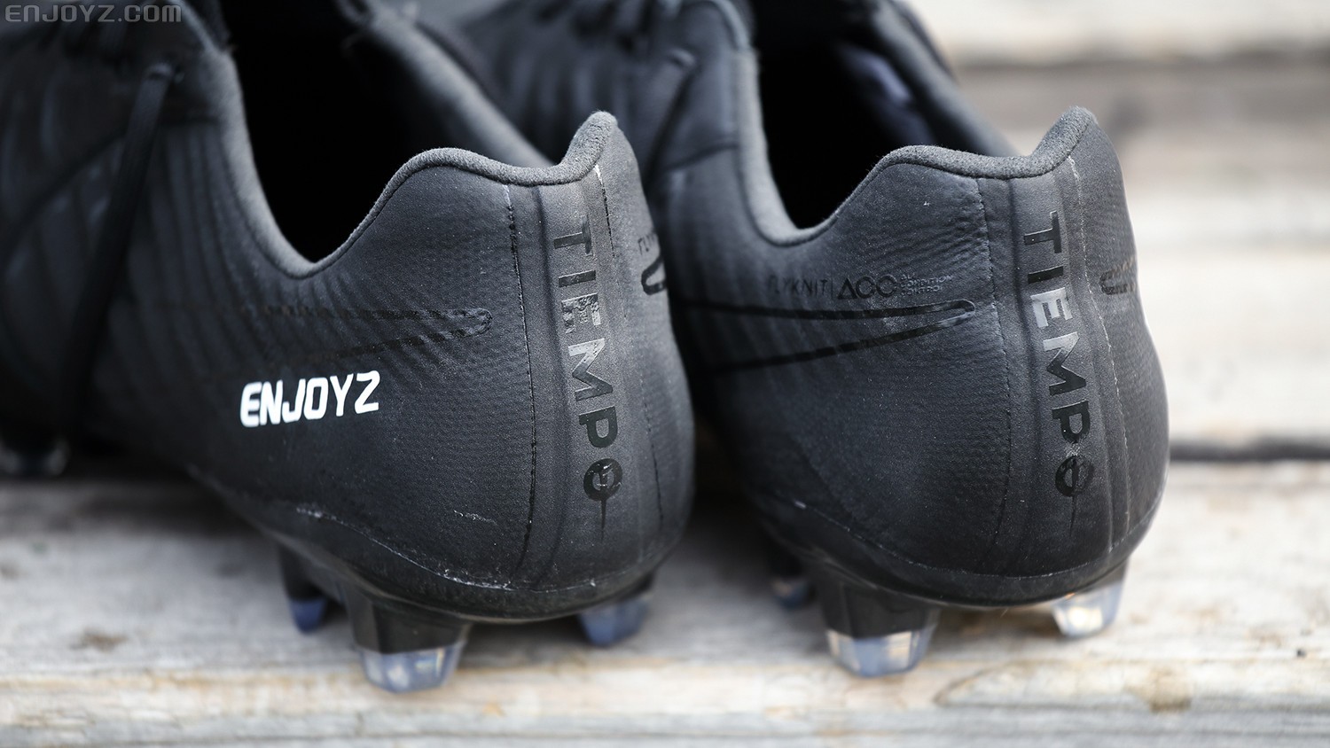 传奇7足球鞋特点,传奇7足球鞋新配色