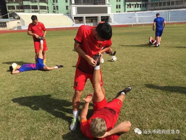 汕头雄狮,汕头雄狮职业足球队