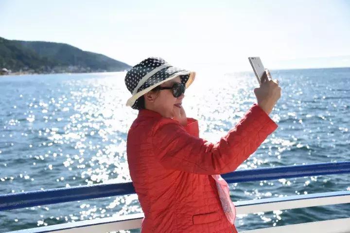 坐火车穿越俄罗斯西伯利亚,欧洲火车途经小镇