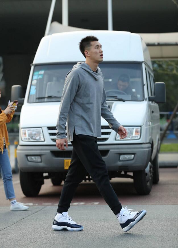 cba郭艾伦转会了吗,cba郭艾伦詹姆斯