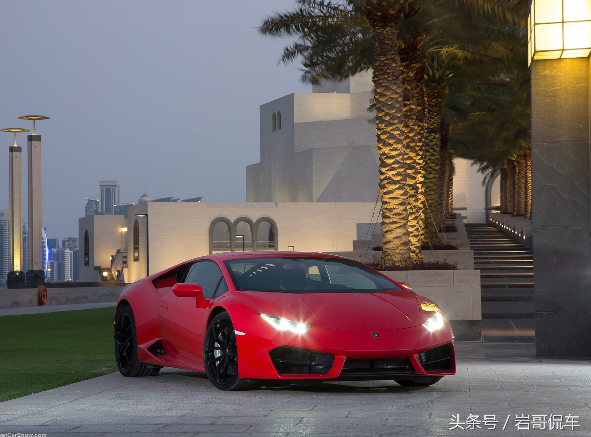 车漆修复用改色膜还是喷漆好,车漆花了是镀晶好还是全车喷漆好