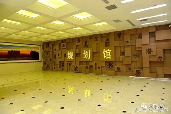 姘存竻澶╄摑,姘存竻澶╄摑鏅編