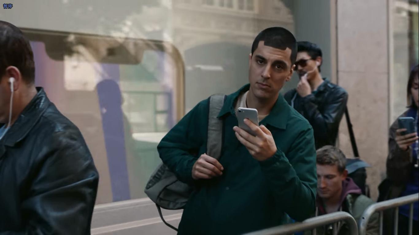 三星广告嘲讽苹果,三星发新广告处处针对苹果