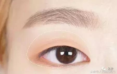 内双眼皮怎么画眼妆才好看,单眼皮日常眼妆怎么画显大又干净