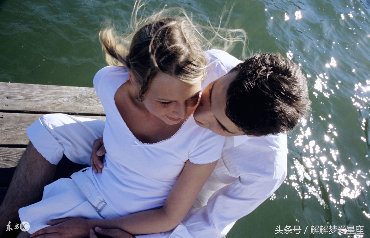 遇到初恋怎样沟通让对方心情愉快,见了初恋该怎么应对