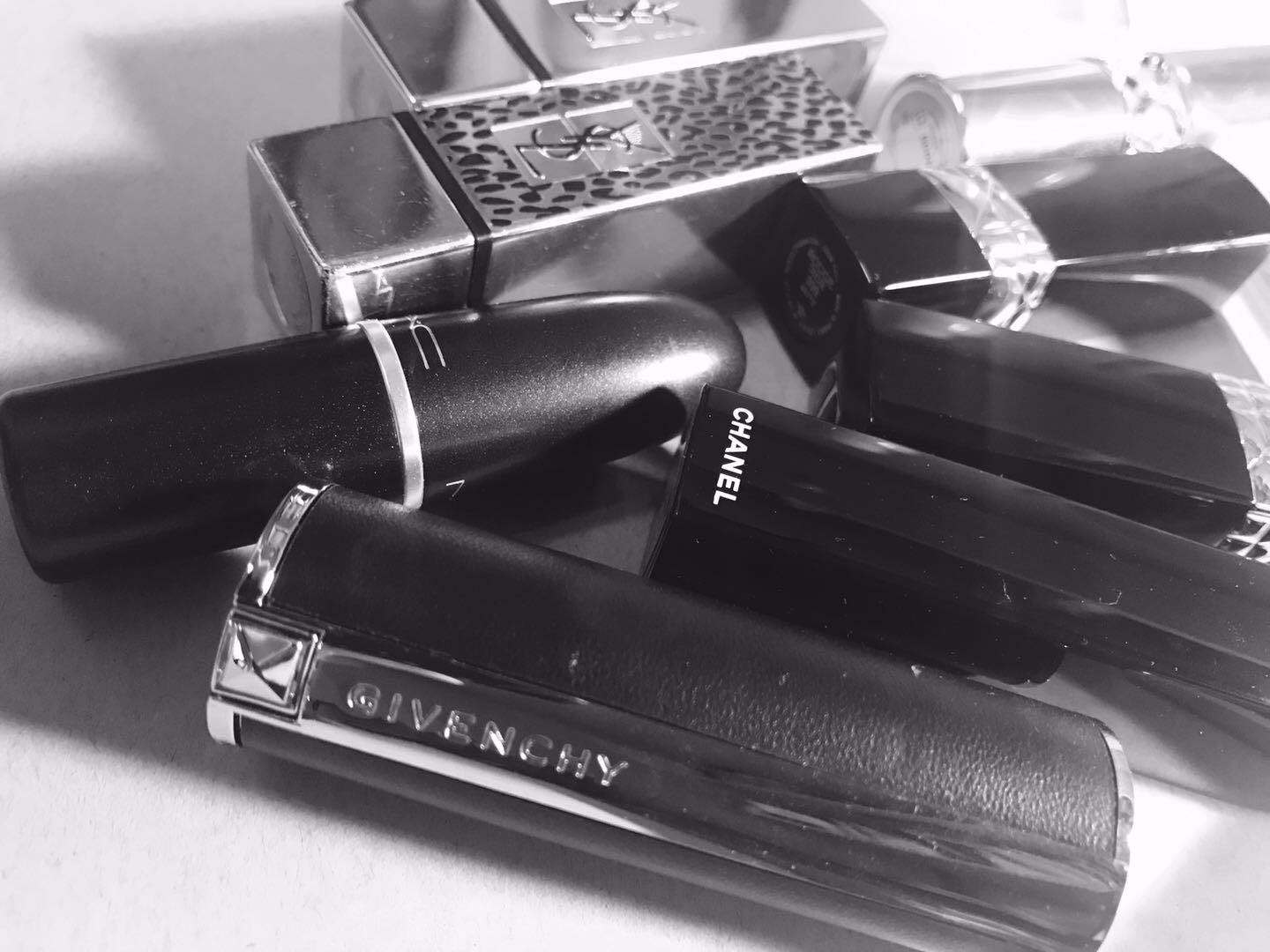 ysl圣罗兰官方旗舰店口红2024,双11不买东西会亏吗