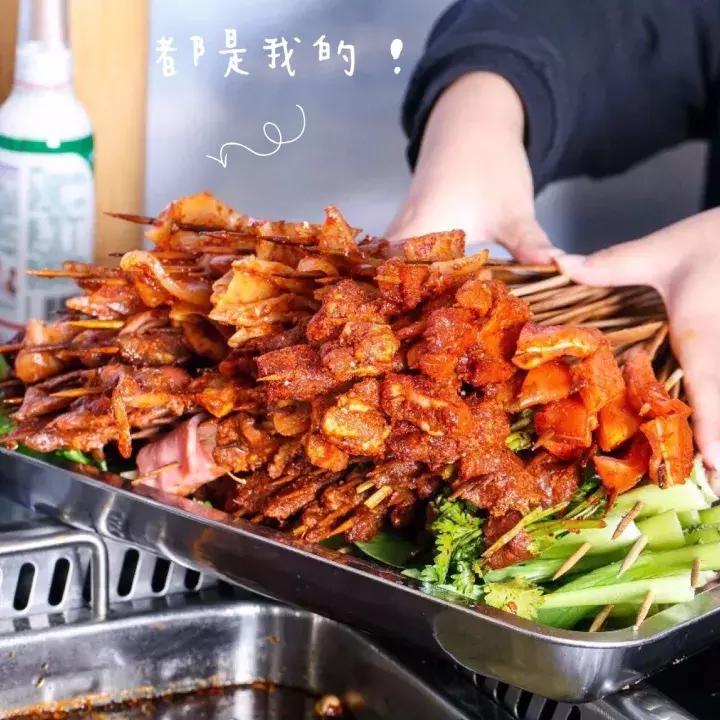 成都串串界的“龙头老大”—可以撸到嗨的串串来天津奥城啦！