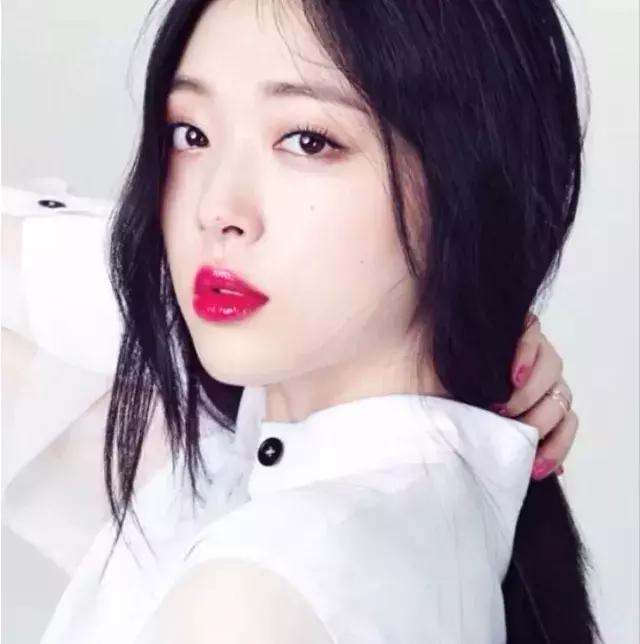 雅诗兰黛口红雪莉同款,雅诗兰黛最新款口红分享