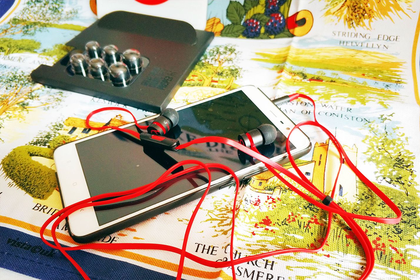 beatsurbeats2.0耳机测试,beatsurbeats2.0适合吃鸡吗