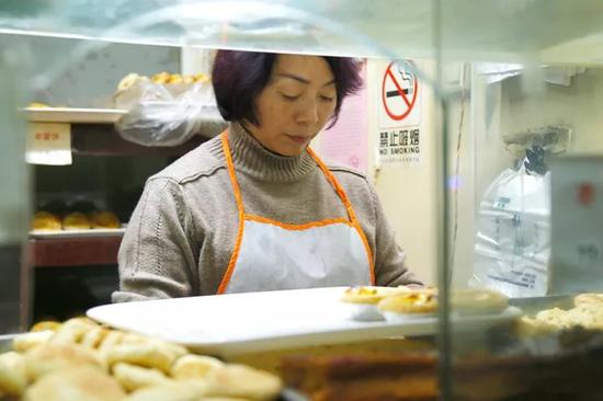 郑州王府井绿豆饼,南方好吃的酥皮绿豆饼